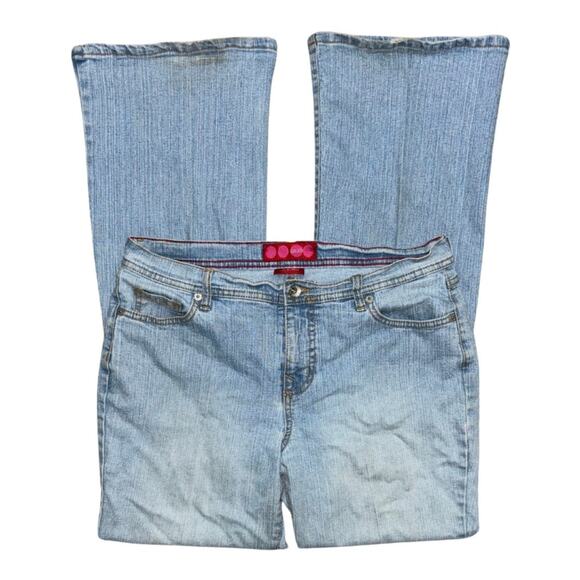 Y2K GLO Jeans Mid Rise Flare Bootcut Light Wash Size 11 Vintage Trashy Grunge - Picture 2 of 9